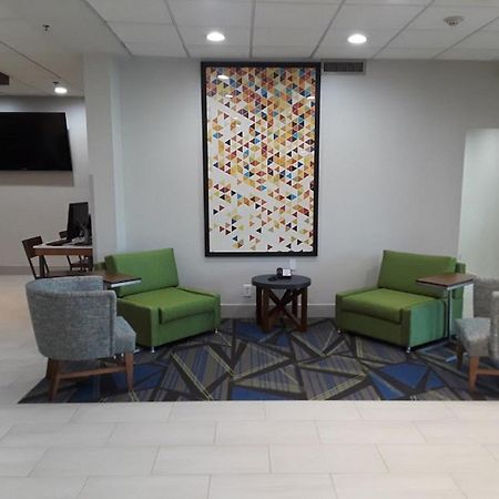 Holiday Inn Express Easton By Ihg Exterior photo