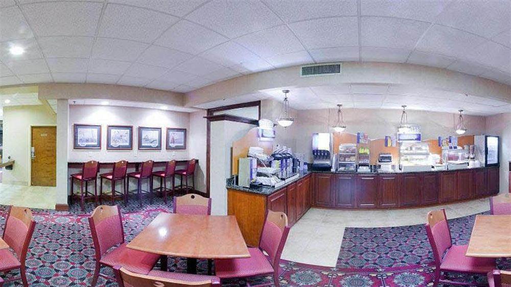 Holiday Inn Express Easton By Ihg Exterior photo