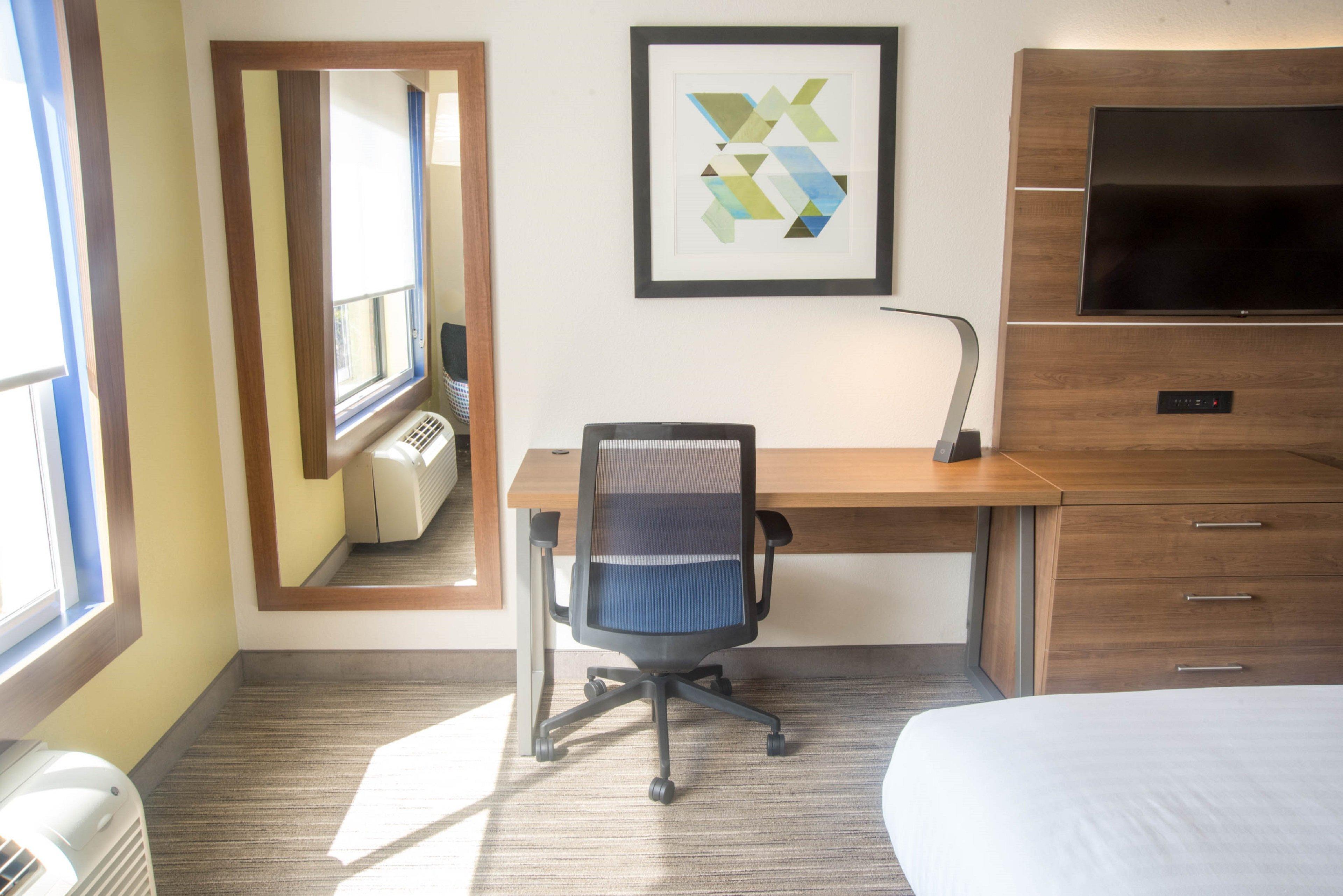 Holiday Inn Express Easton By Ihg Exterior photo