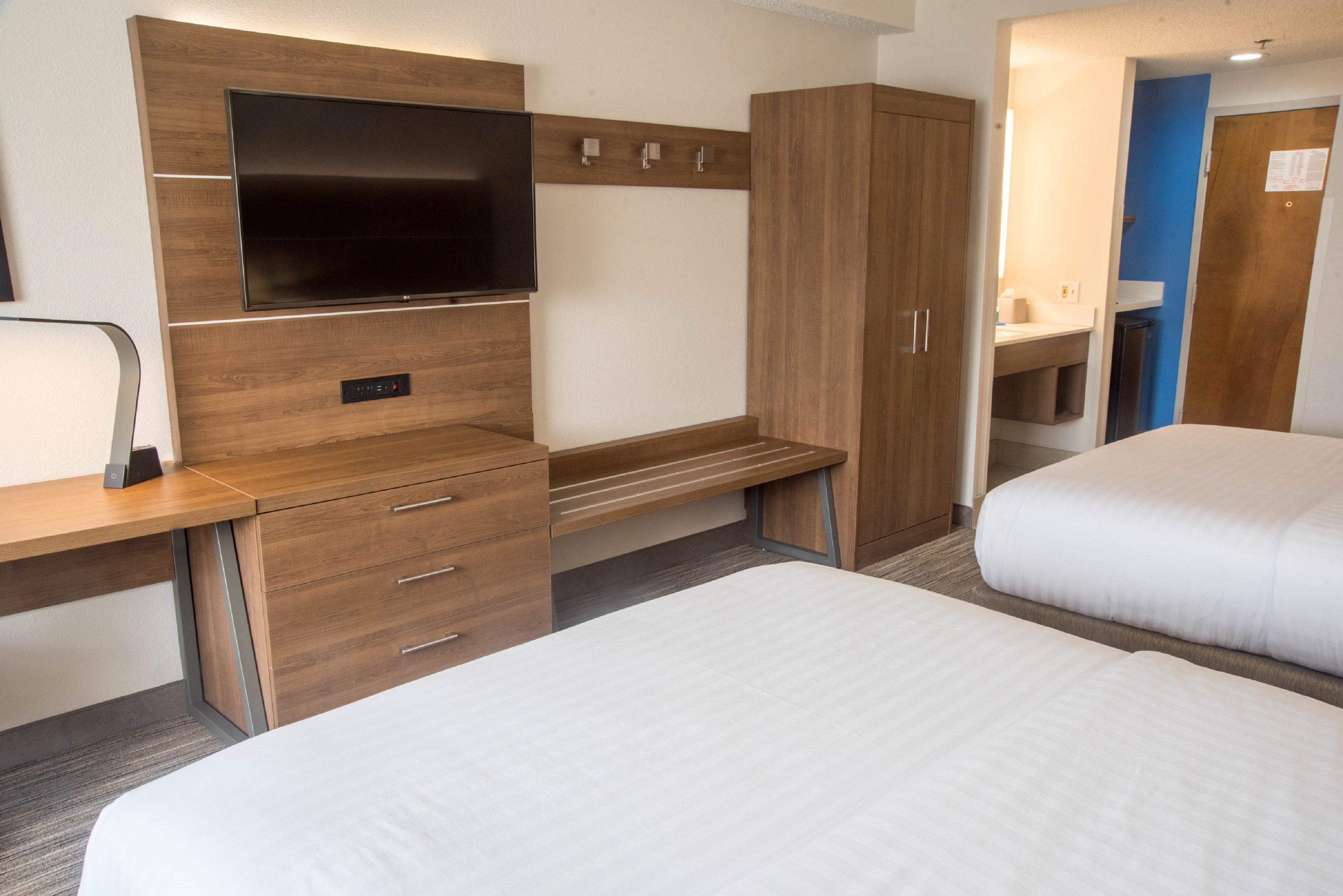 Holiday Inn Express Easton By Ihg Exterior photo