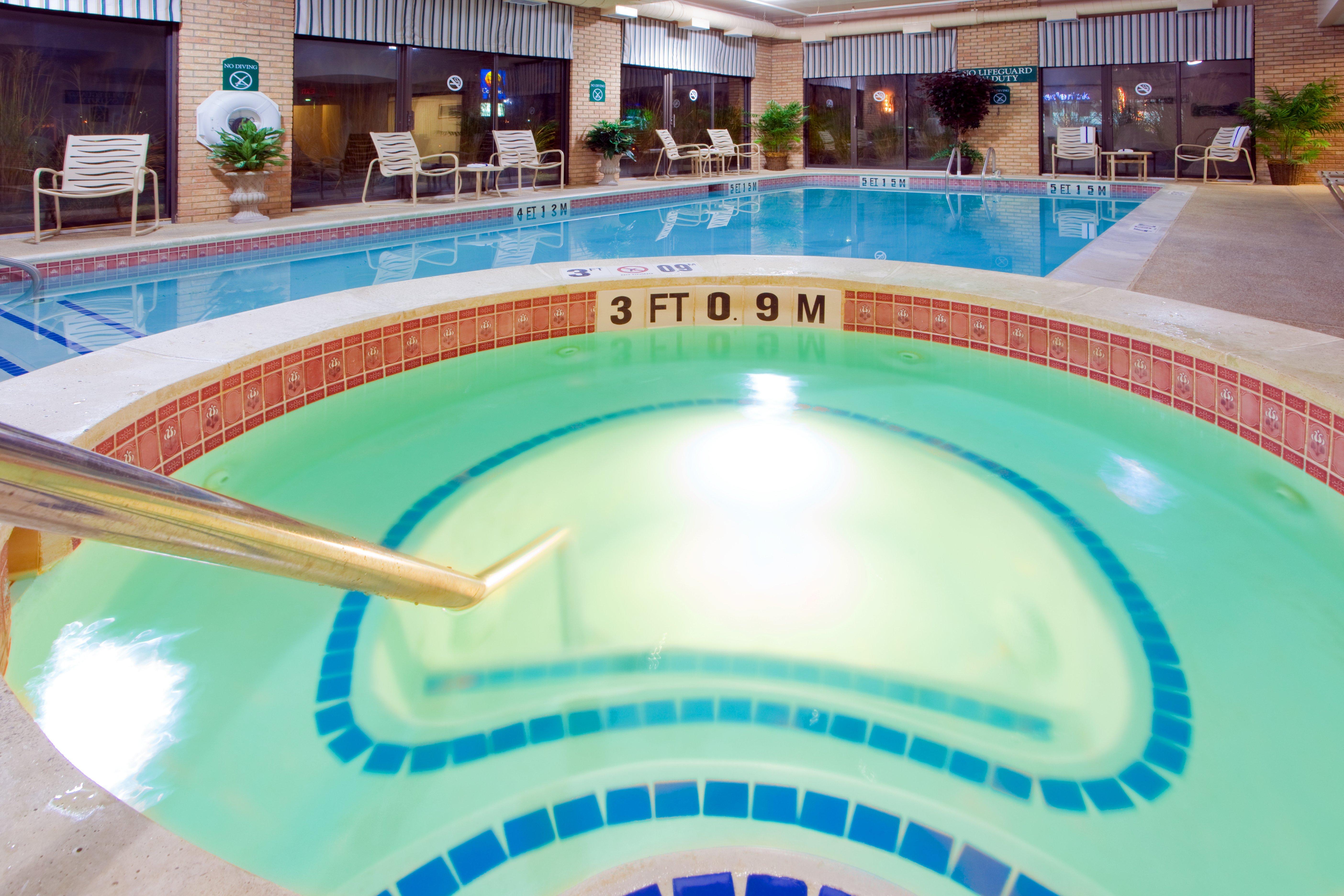 Holiday Inn Express Easton By Ihg Exterior photo