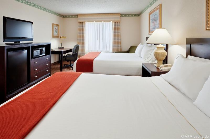 Holiday Inn Express Easton By Ihg Exterior photo