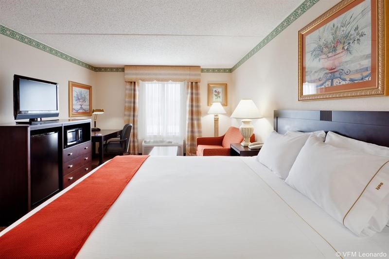 Holiday Inn Express Easton By Ihg Exterior photo