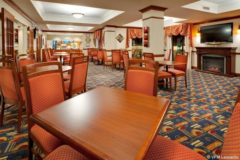 Holiday Inn Express Easton By Ihg Exterior photo