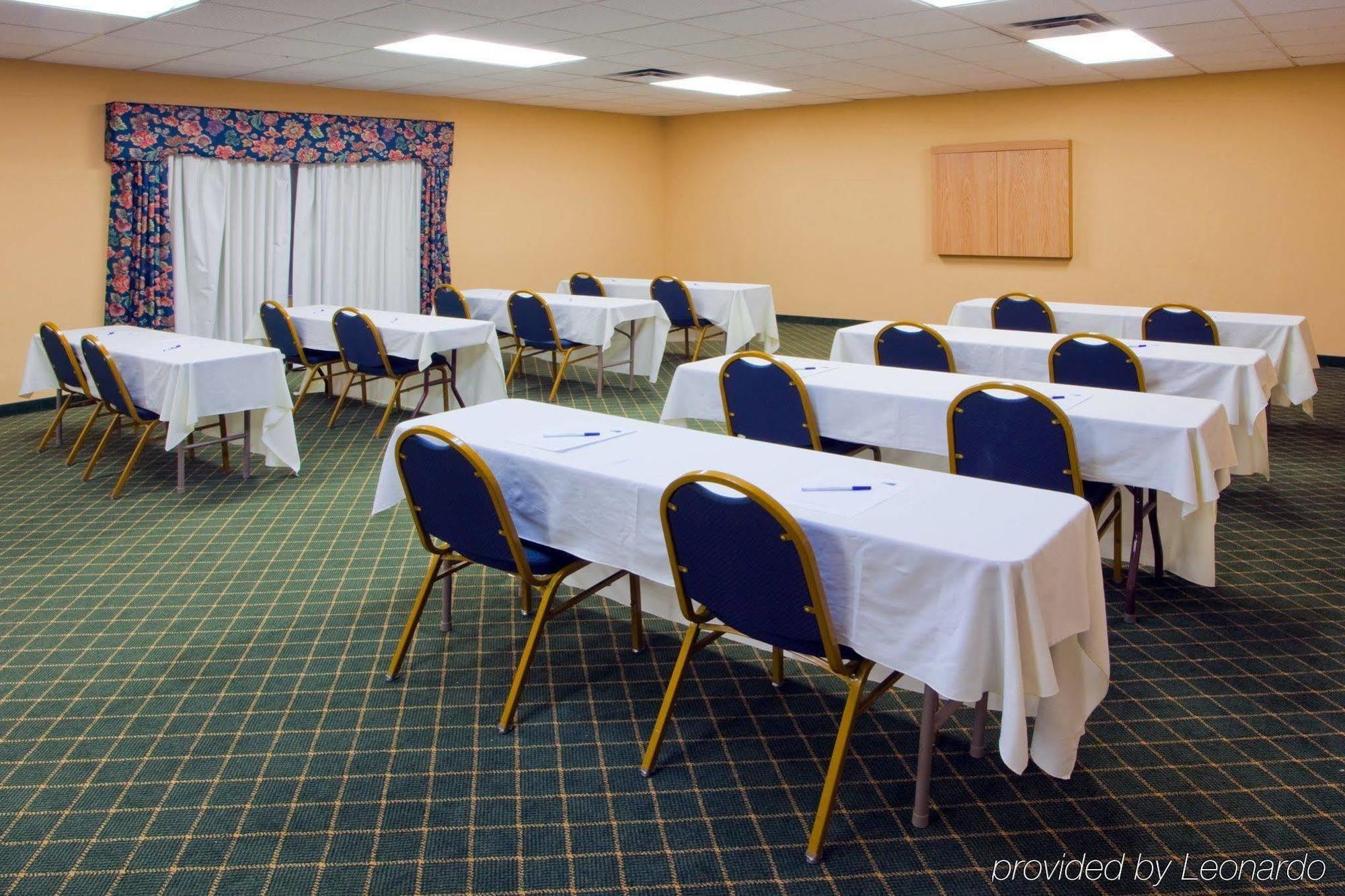 Holiday Inn Express Easton By Ihg Facilities photo