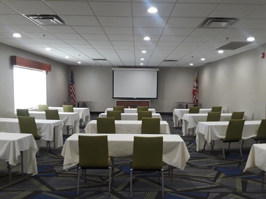 Holiday Inn Express Easton By Ihg Exterior photo